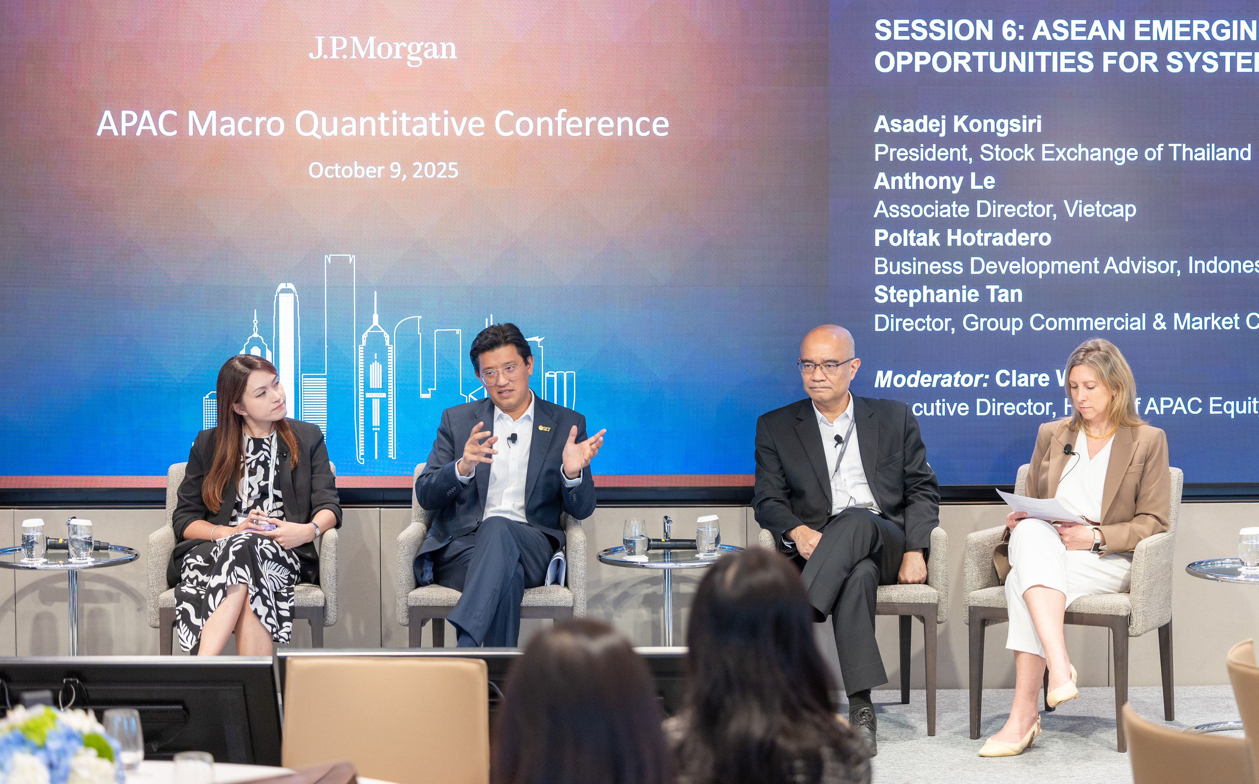 ตลาดหลักทรัพย์ฯ ร่วมเสวนาในงาน APAC Macro Quantitative Conference ที่ฮ่องกง