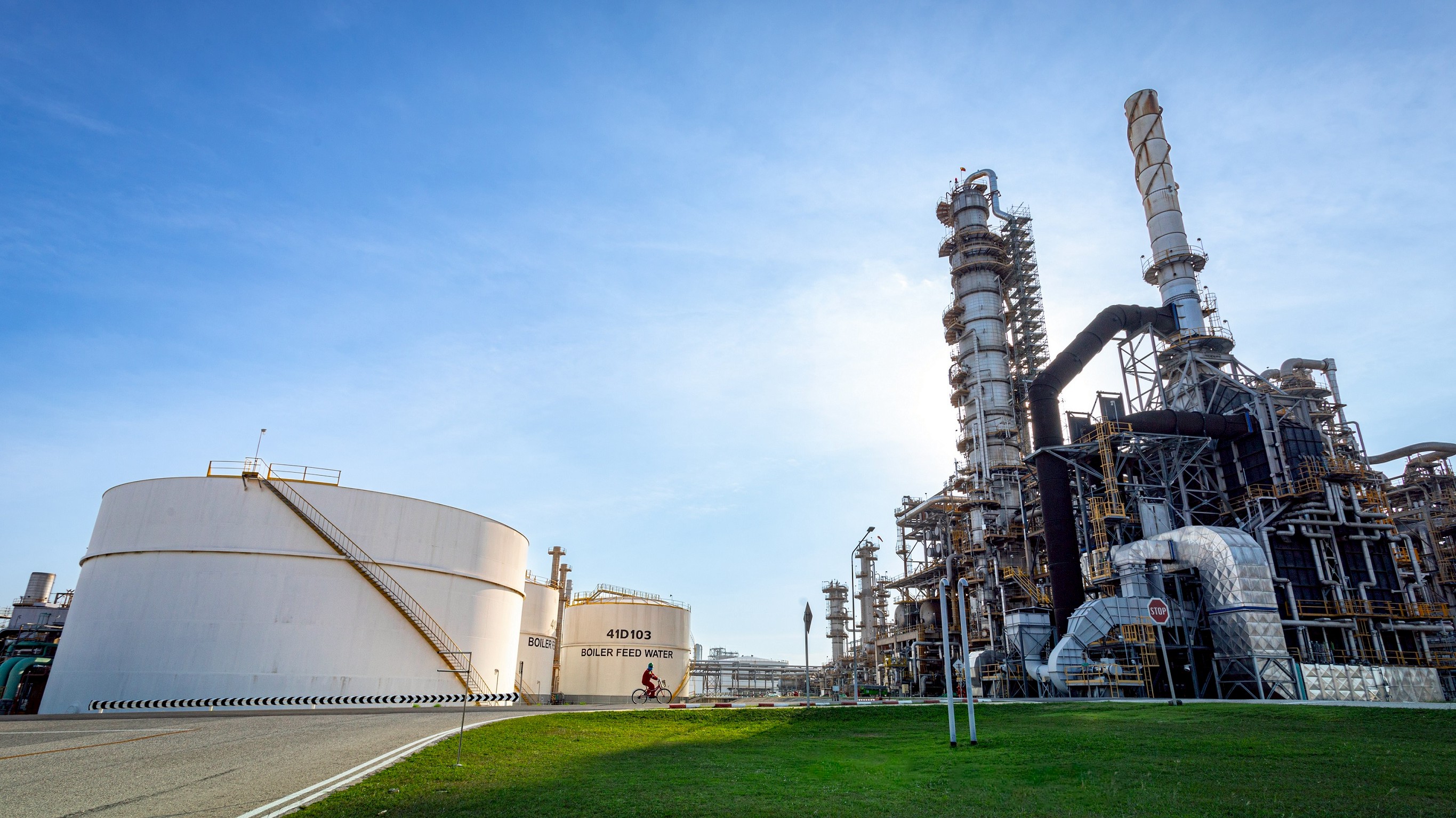 SPRC เดินหน้าการผลิตเต็มกำลัง บริหารจัดการการกระจายน้ำมันทั่วประเทศอย่างต่อเนื่อง